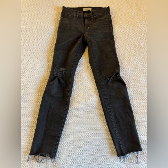 Madewell Faded Black Dark Grey 9” High Rise Skinny distressed Raw Hem Jeans - Picture 7 of 8